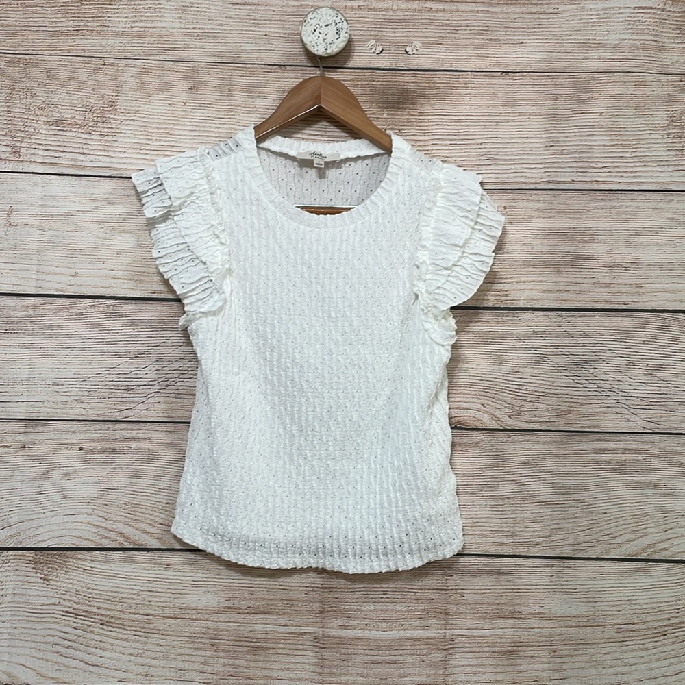 Woman’s Atelier by Kirious Large White Textured Short Sleeve Blouse
